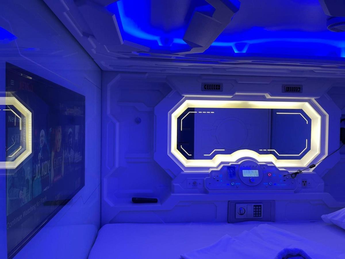 Bmax Spacepods Sleep In Space - 4Mins From Mactan Airport Lapu-Lapu City Kültér fotó