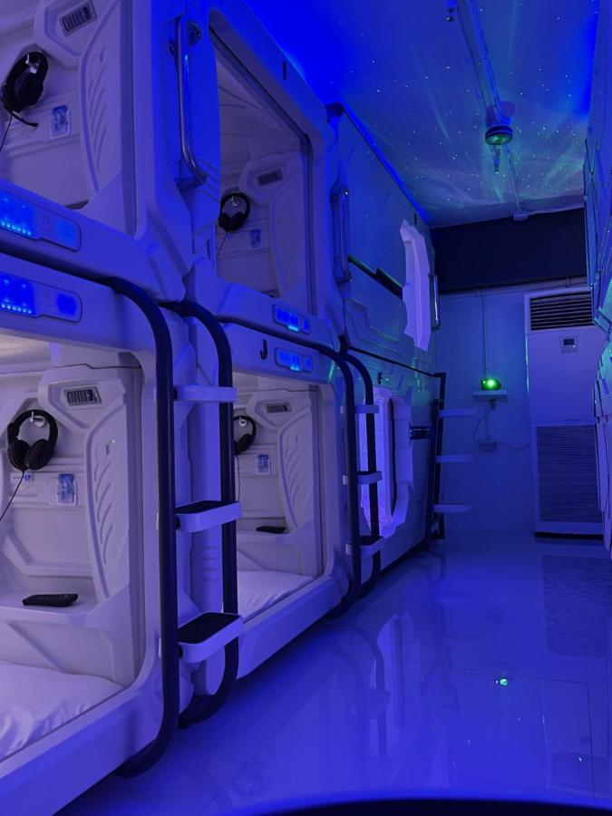 Bmax Spacepods Sleep In Space - 4Mins From Mactan Airport Lapu-Lapu City Kültér fotó